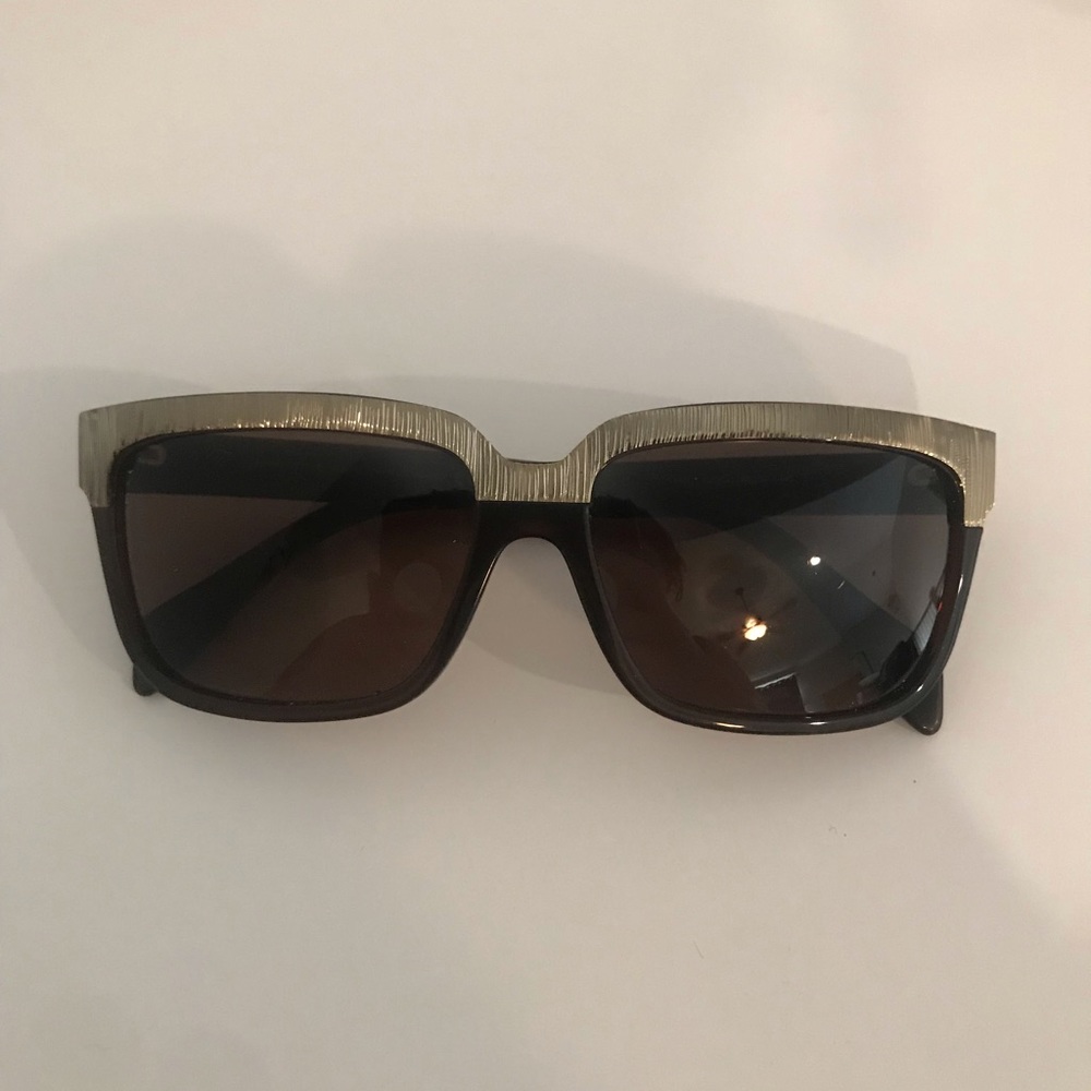 Stylish Gold and Black Sunglasses